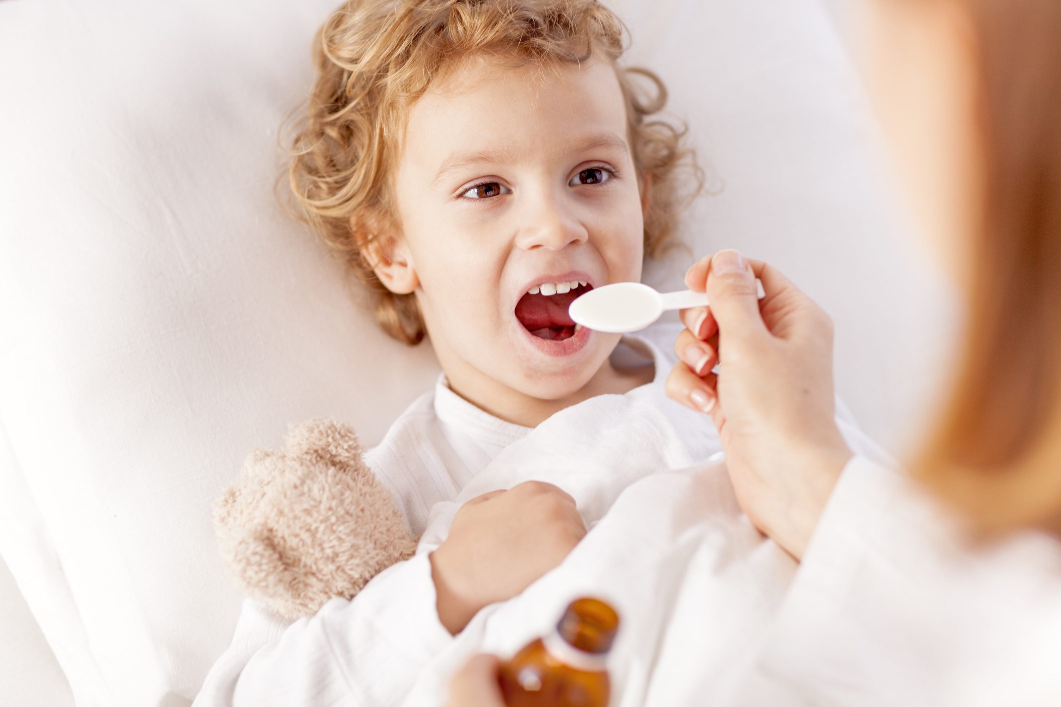 Antibiotico al bambino