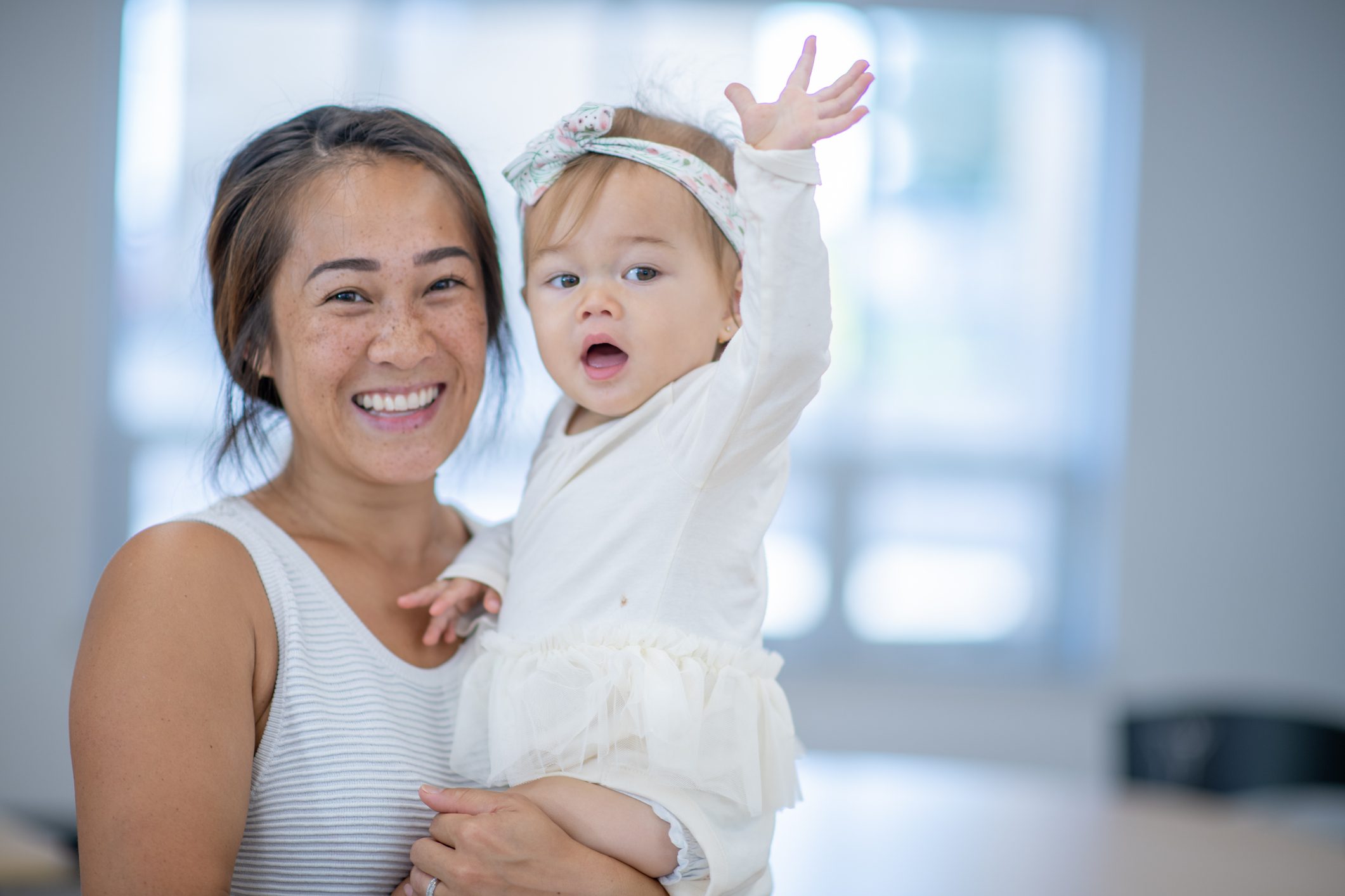 fare ciao con la manina