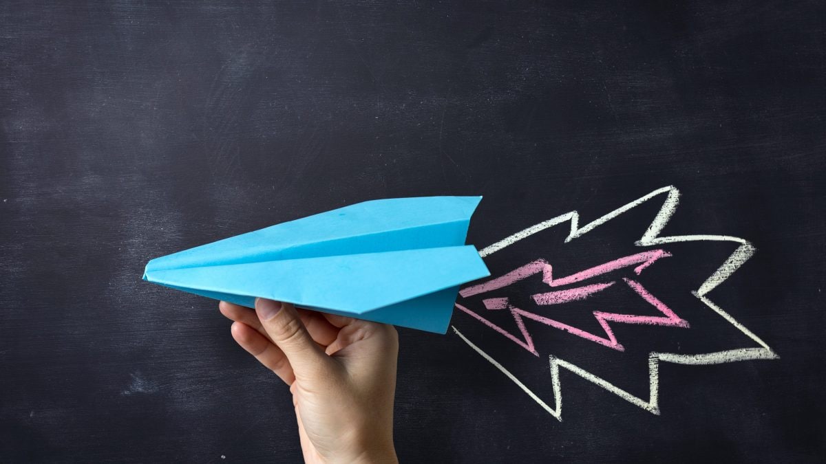 Costruire aeroplanini carta