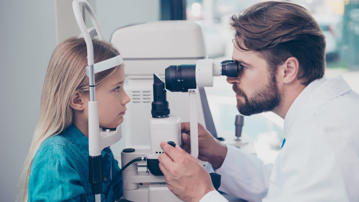 operazione agli occhi