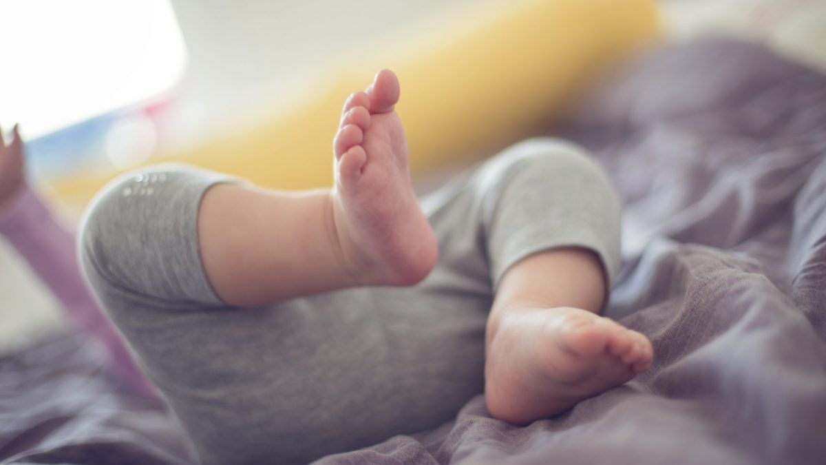 bambino morto overdose hashish