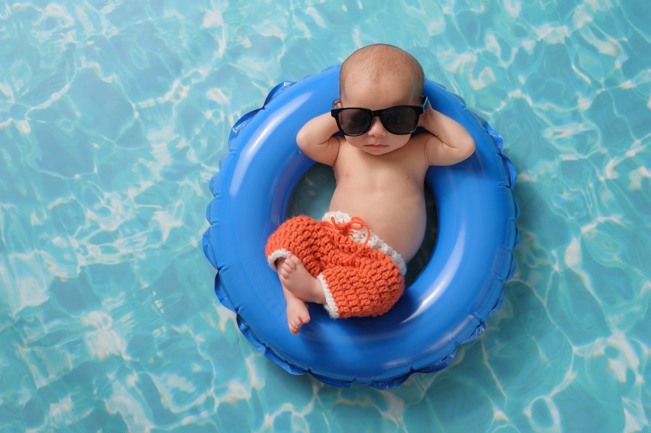 A che età il neonato può andare in piscina