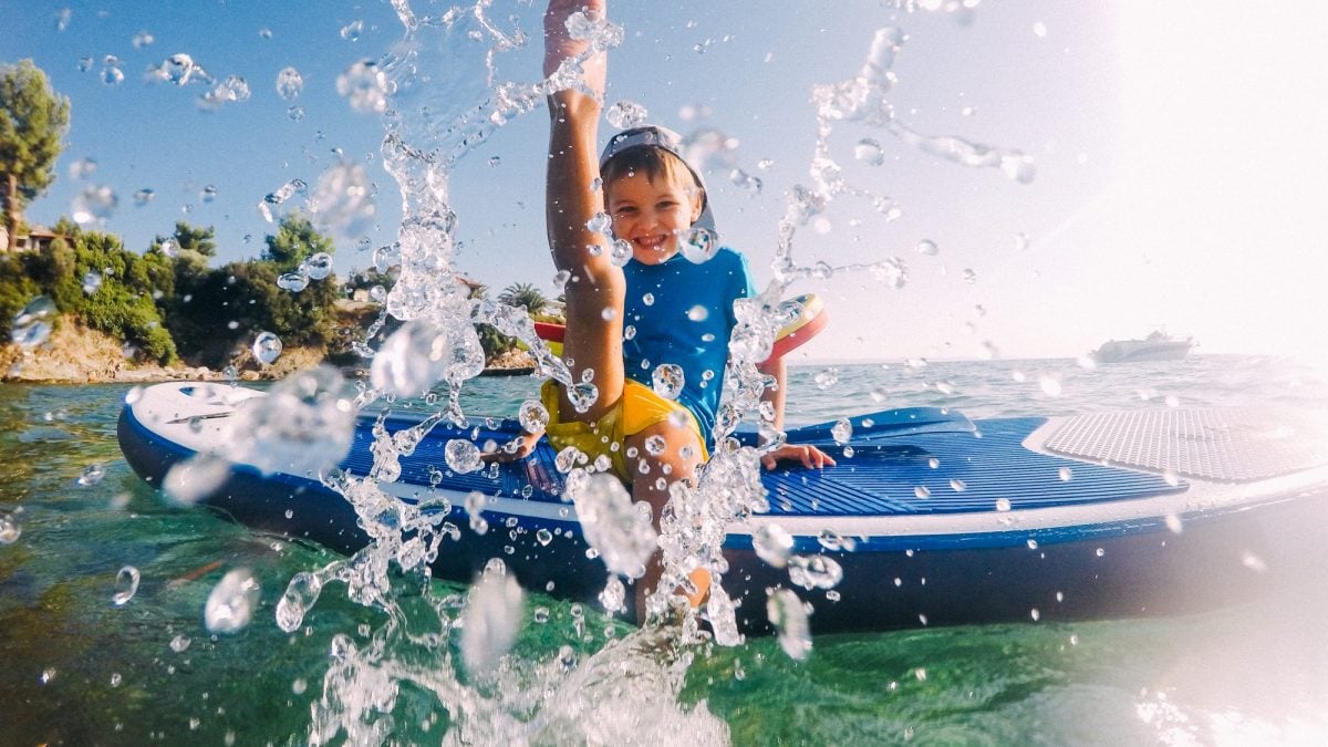 quanto può stare un bambino in acqua