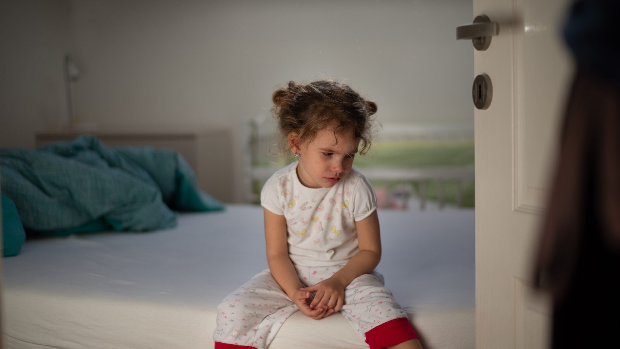 bambina in castigo