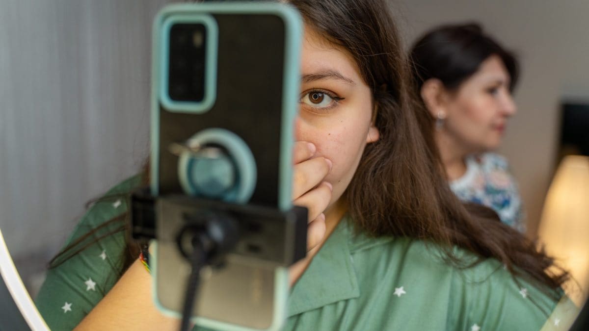Salute mentale: i rischi dell'autodiagnosi sui social