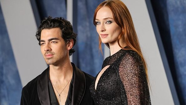 sophie turner mom shaming