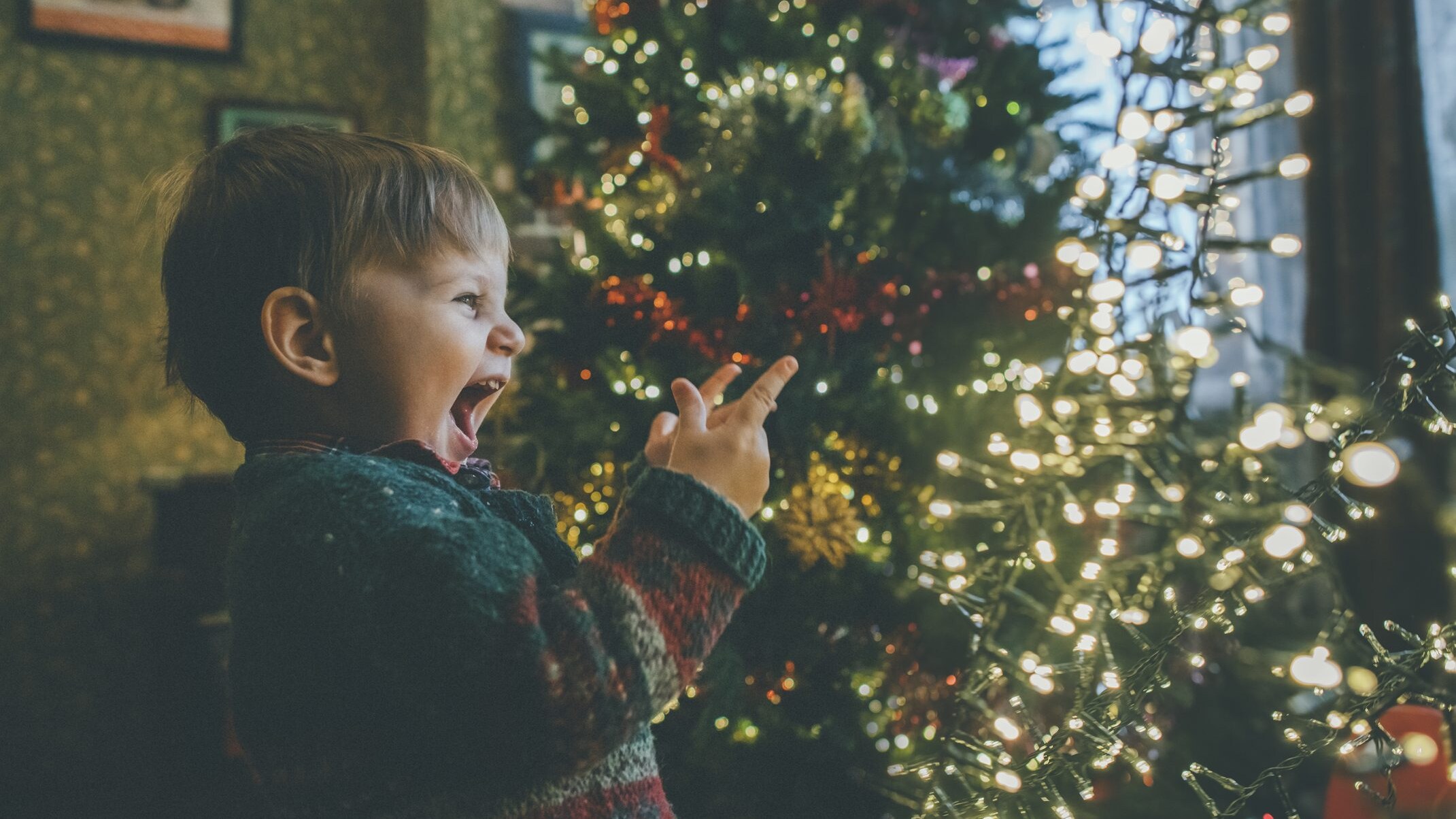 albero di Natale sicuro per i bambini