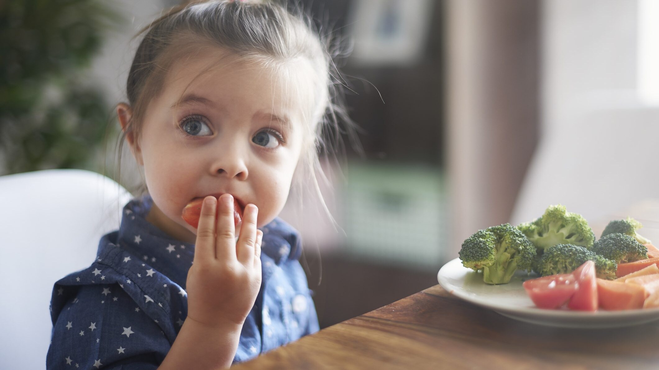 bimba non vuole masticare