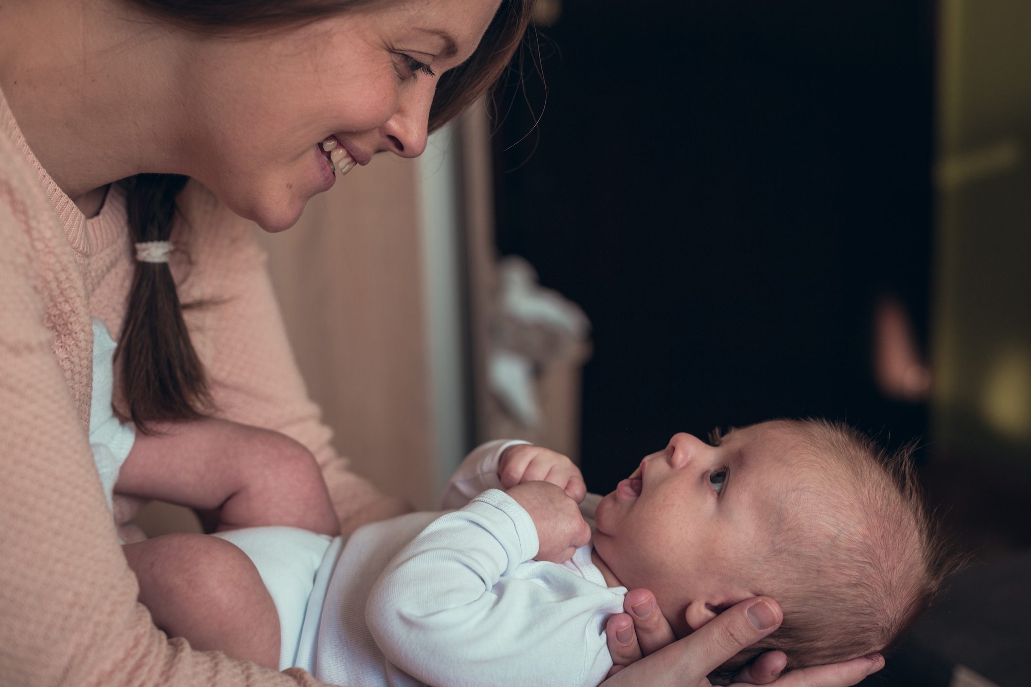 Parenti a casa dopo il parto