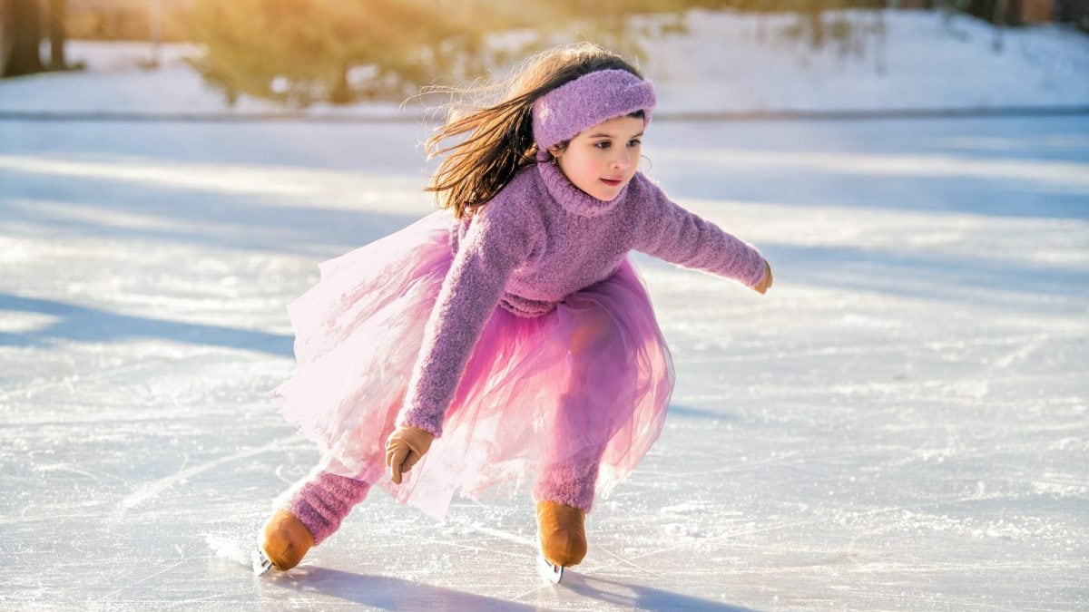 bambini pattinare ghiaccio