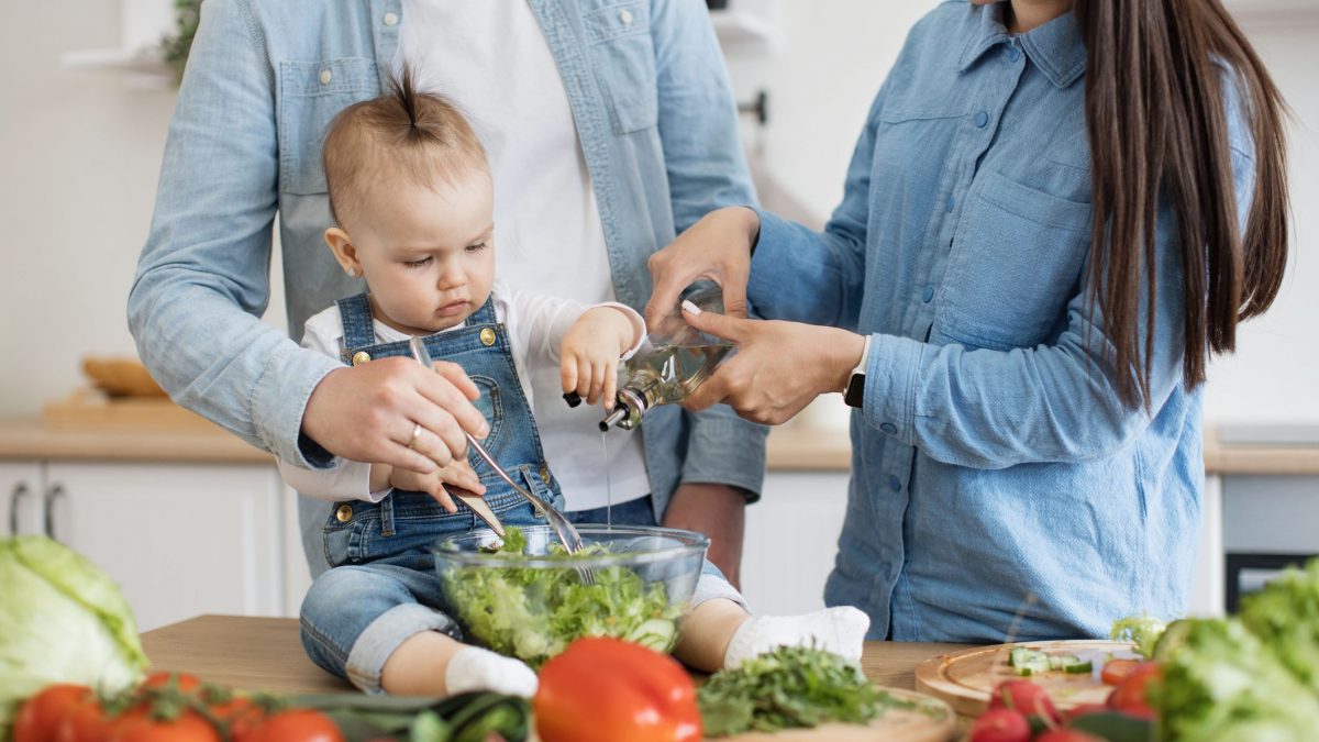 Olio d'oliva: quando e come si può dare ai bambini?