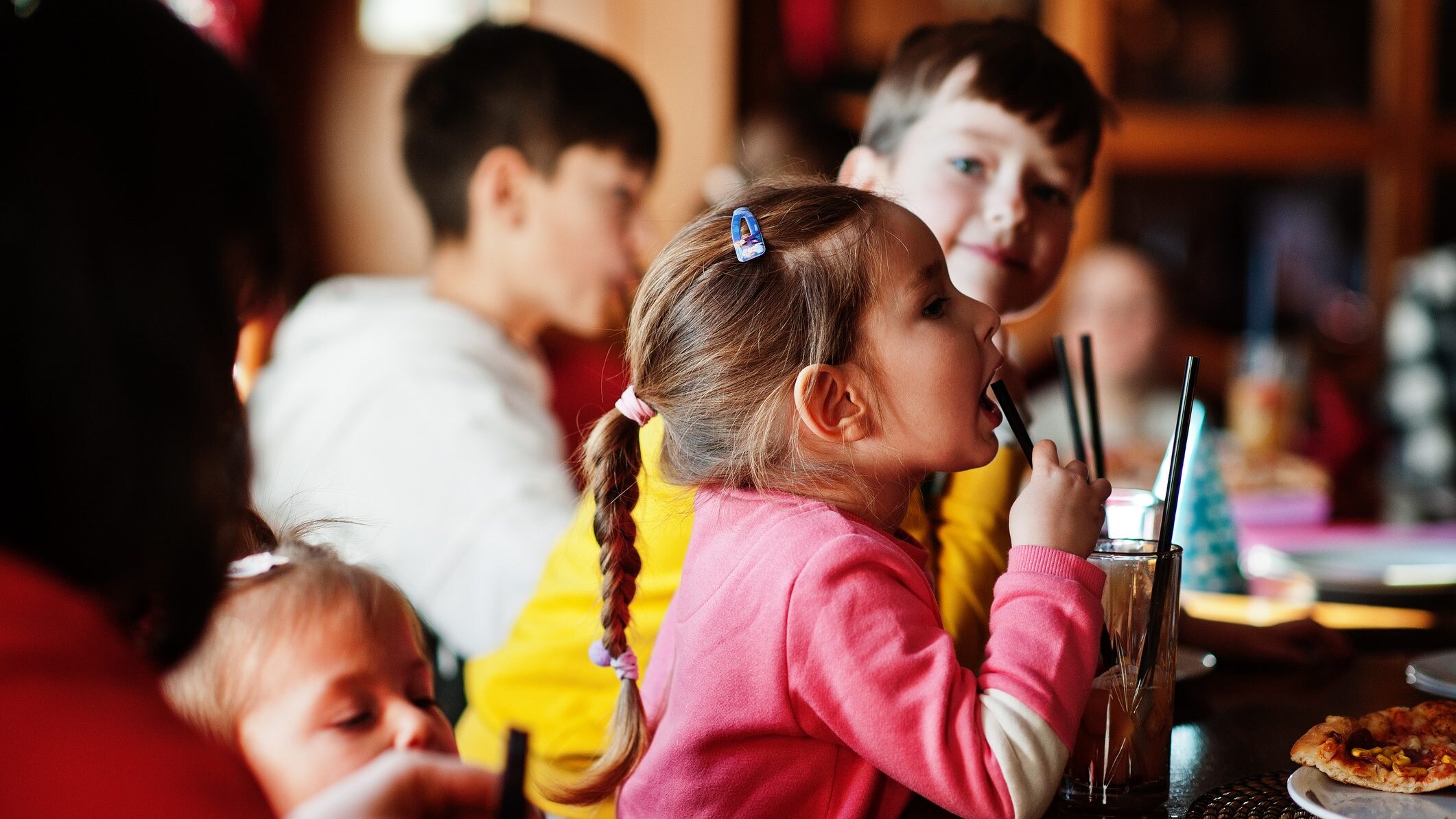 I locali vietati ai bambini sono legali in Italia?