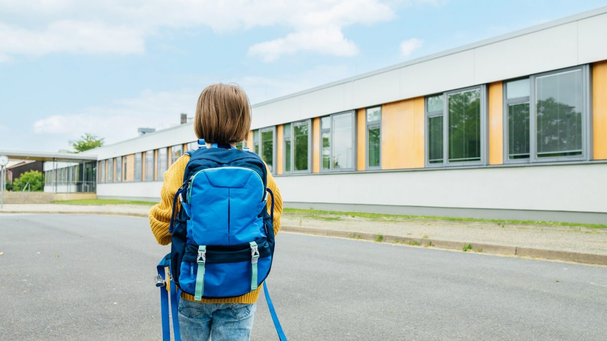 bambino sospeso scuola